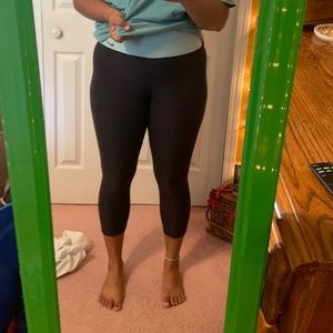 Grey and blue nike cropped leggings